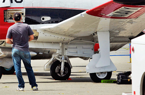 T-28wing-wheel