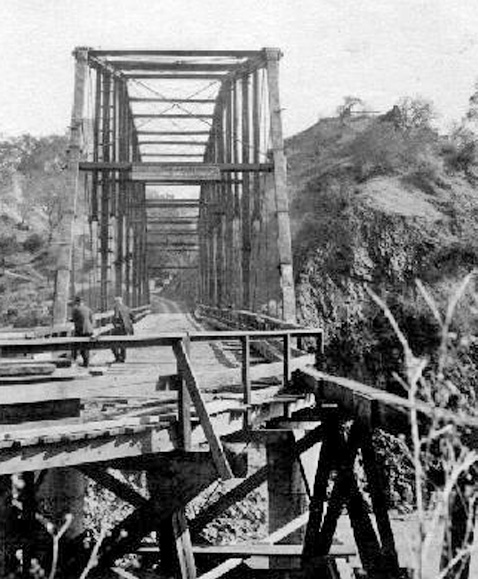 DosRiosBridge