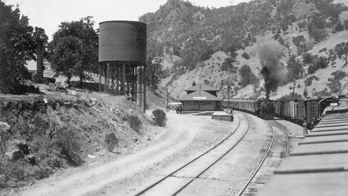 DosRiosTrainStation2