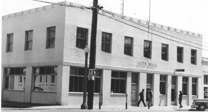 UkiahCityHall1952