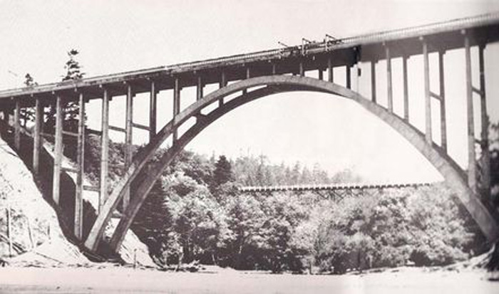 NoyoBridgeVintage